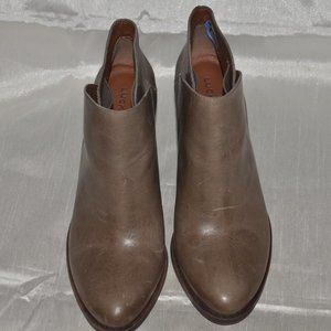 Lucky Brand  booties sz 7.5